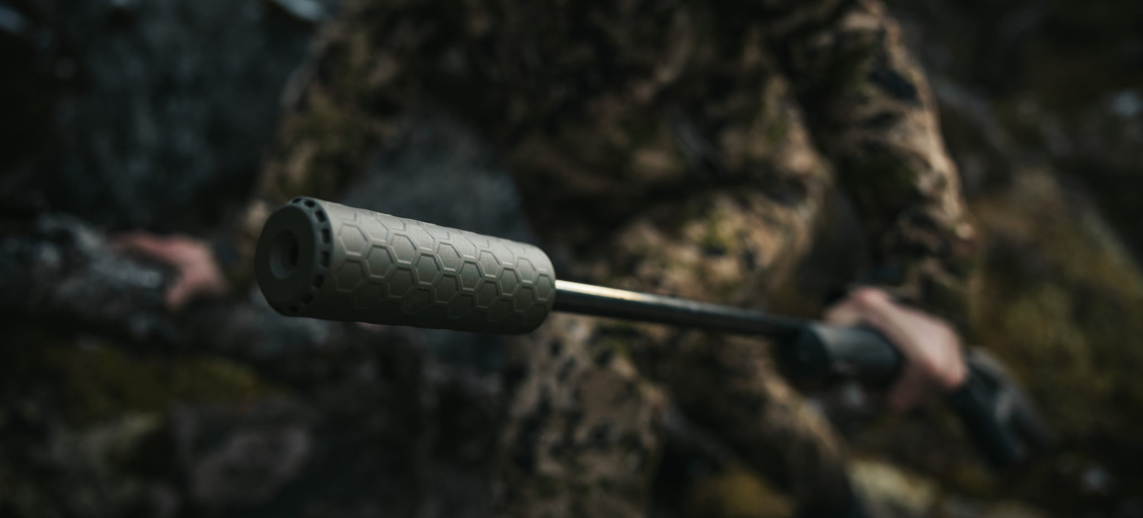 Titanium lyddemper perfekt til jakt. Lettvekt, trygg og sterk.